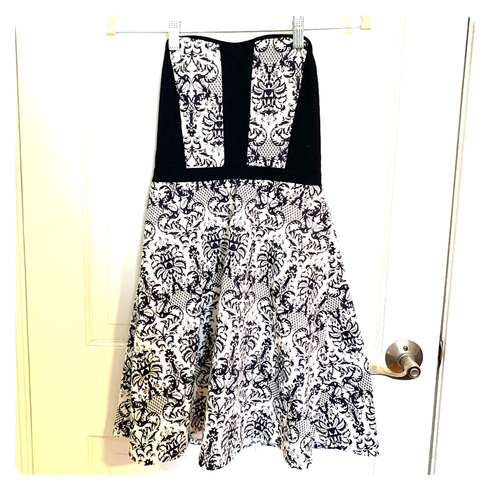 Strapless dress